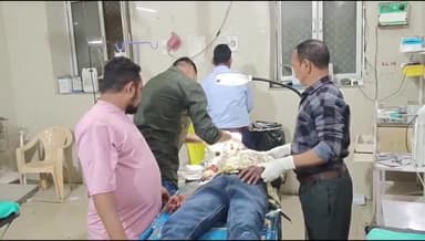 बांसवाड़ा: सेनावासा गांव के पास बाइक को अज्ञात वाहन ने मारी टक्कर, युवक को चेहरे पर लगी चोट