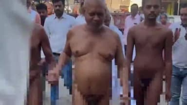 पचपहाड़: भैंसोदामंडी में आचार्य प्रज्ञासागर जी महाराज का मंगल प्रवेश हुआ, आनंद यात्रा का आयोजन किया गया