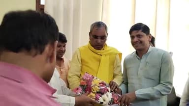 बस्ती: बस्ती पहुंचे कैबिनेट मंत्री ओमप्रकाश राजभर ने दिया बयान, कहा- उनकी पार्टी की सरकार बनी तो लागू करेंगे शराबबंदी