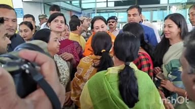 बड़गांव: डिप्टी सीएम दीया कुमारी पहुंची उदयपुर, डबोक एयरपोर्ट पर हुआ भव्य स्वागत