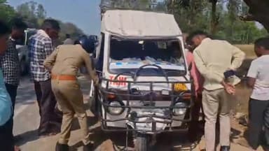 रुदौली: मखवापुर के पास हाईवे सड़क पर टेंपो को अर्टिगा कार ने पीछे से मारी टक्कर, एक छात्रा की मौत, अन्य यात्री घायल