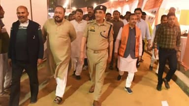 रामपुर: नुमाइश ग्राउंड पहुँचकर प्रभारी मंत्री जेपीएस राठौर ने कल होने वाले कार्यक्रम की तैयारियों का जायज़ा लिया