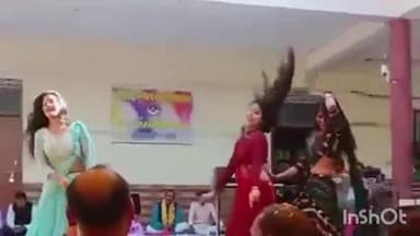 मोहम्मदी: बार एसोसिएशन मोहम्मदी द्वारा कराया गया होली मिलन समारोह,बार बालाओं ने लगाए ठुमके वीडियो हो रहा वायरल #viralviedo