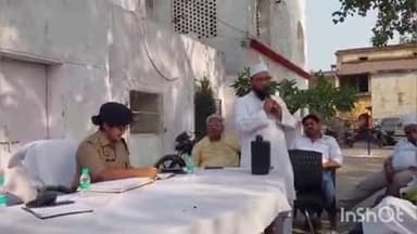 सिकंंदराबाद: सिकंदराबाद कोतवाली परिसर में सीओ सिकंदराबाद की अध्यक्षता में आगामी त्योहारों को लेकर पीस कमेटी की बैठक हुई