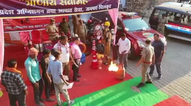 कर्वी: सेवासुरक्षा और सुशासन के 8 वर्ष पूर्ण होने के उपलक्ष्य में पुरानी कोतवाली में चल रहे 3 दिवसीय मेले का एसपी ने किया भ्रमण