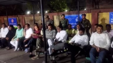 सरिया: बगोदर विधायक ने भाजपा रांची ग्रामीण के जिला महामंत्री अनिल महतो की हत्या पर जताया शोक