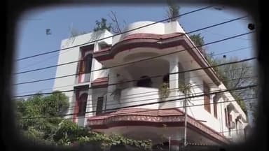 पटना में इंजीनियर समेत 8 अधिकारियों के ठिकानों पर रेड
IAS संजीव हंस से जुड़े टेंडर घोटाले मामले में ED ने गुरुवार को पटन