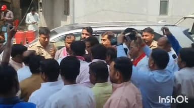 आगरा: सपा के राष्ट्रीय महासचिव रामगोपाल यादव आगरा पहुंचे, कार्रवाई न होने पर बड़ा आंदोलन करने की दी चेतावनी