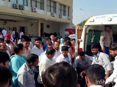 अरवल: पूर्व विधायक चितरंजन कुमार को श्रद्धांजलि देने के लिए उनके पैतृक गांव पहुंचे अरवल के भाजपा कार्यकर्ता