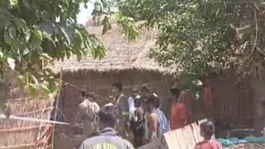 निघासन: निघासन कोतवाली क्षेत्र के मंशा पुरवा गांव में अज्ञात कारणों से लगी भीषण आग, मची अफरा-तफरी