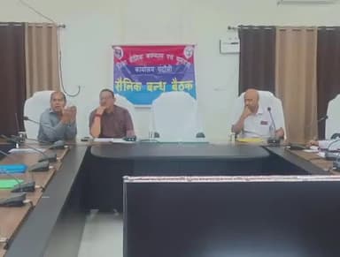 चंदौली: डीएम की अध्यक्षता में कलेक्ट्रेट में जिला सैनिक बंधु की बैठक संपन्न हुई