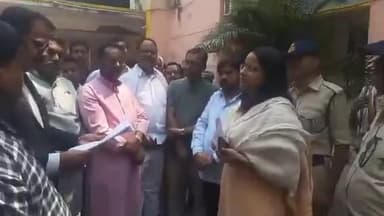 जबलपुर: सर्व रविदास समाज ने ग्राम चपोद में मुक्तिधाम के लिए जमीन आवंटन की मांग को लेकर कलेक्टर को ज्ञापन सौंपा