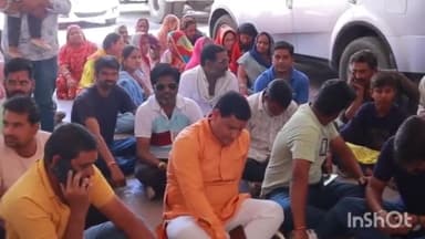 राजसमंद: अरिहंत कॉलोनी में नगर परिषद द्वारा दशा माता का चबूतरा तोड़ने पर शहरवासियों ने किया विरोध-प्रदर्शन