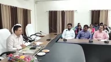 चंदौली: चंदौली में विश्व क्षय रोग दिवस पर टीबी मुक्त पंचायत के ग्राम प्रधान, स्वयंसेवी संस्थाएं व चिकित्सालय हुए सम्मानित