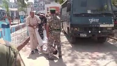 गोपालगंज: चनावे जेल से कोर्ट में पेशी के लिए लाए जा रहे कैदी को सदर अस्पताल में भर्ती कराया गया, वह बेहोश हो गया