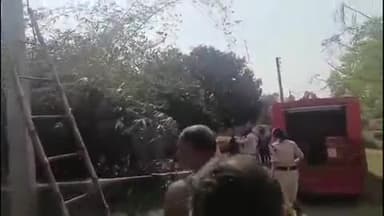 नूरसराय: महगुपुर गांव के खरहनी में धान के पुंज में लगी आग, किसानों को हुआ भारी नुकसान