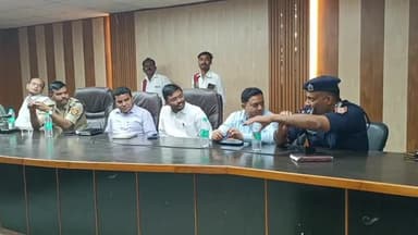 मंझनपुर: मंझनपुर में एनडीआरएफ की हुई खास ट्रेनिंग, जनता को दिए गए जीवन रक्षक मंत्र