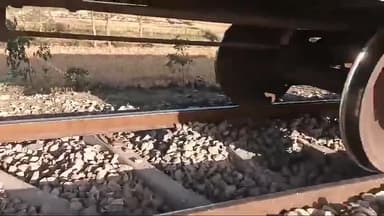 बरेली के बिशारतगंज में एक मालगाड़ी की 4 बोगियां पटरी से उतर गईं, #bareily #uttarpradesh #viral #national #haryana #mau