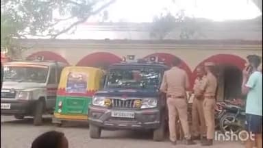 लखीमपुर: शिवाला पुरवा में दिनदहाड़े हुई लूट, पुलिस ने 2 घंटे के अंदर चार लुटेरों को लूट के माल समेत धर दबोचा