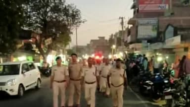 चेरिया बरियारपुर: चेरियाबरियारपुर पुलिस ने ईद पर्व पर फ्लैग मार्च निकाला, बसही के पास से 251.31 लीटर विदेशी शराब जब्त की