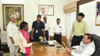 सागर नगर: बामोरा स्थित कार्यालय में आयोजित जनसुनवाई में पूर्व मंत्री भूपेंद्र सिंह ने सुनी लोगों की समस्याएँ