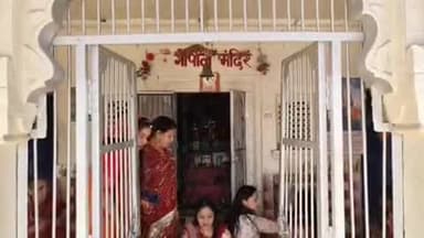 झालरापाटन: झालरापाटन में धूमधाम से मनाया गया गणगौर त्यौहार, महिलाओं ने की पूजा-अर्चना, नई दुल्हनों के लिए रहा खास पर्व