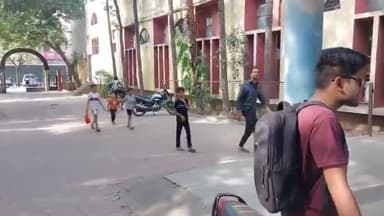 मंदसौर: जिला अस्पताल के सामने स्थित स्विमिंग पूल 1 अप्रैल से होना था शुरू लग रहे ताले#jansamsiya