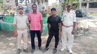 लखीसराय: देवघरा चंद्रटोला गांव से पुलिस ने दो वारंटी को गिरफ्तार किया, कोर्ट में पेश किया गया