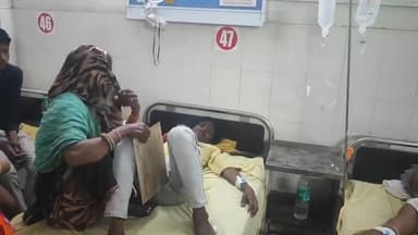 झालरापाटन: झालावाड़ के समीप सातल खेड़ी के पास बेकाबू होकर बाइक सवार दो लोग गिरकर घायल, उन्हें झालावाड़ अस्पताल में भर्ती किया गया