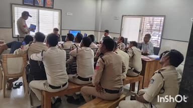 खकनार: खकनार में पुलिस कर्मियों को 'ई-साक्ष्य' ऐप का प्रशिक्षण