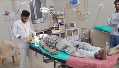 बांसवाड़ा: झरी गांव में बाइक अनियंत्रित होकर गड्ढे में गिर गई, युवक को लगी चोट, एमजी अस्पताल में उपचार जारी
