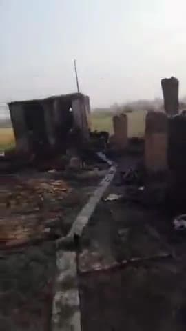 मेजा: सिटकी गांव में गरीब किसान के घर में अज्ञात कारणों से लगी आग, गृहस्थी का सामान जलकर हुआ राख