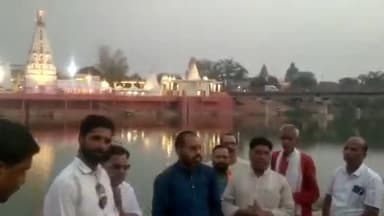 मंदसौर: पशुपतिनाथ की शिवना नदी को शुद्ध करने को लेकर AVS ग्रुप और भाजपा नेताओं ने निकाली लघु परिक्रमा यात्रा