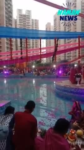 लोकआस्था के पर्व छठ के तीसरे दिन आज भक्तों ने डूबते सूर्य को पहला अर्ध्य देने की तैयारी पूरी #ChhathPuja2025 #chhatpuja