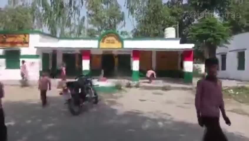 गरीब बच्चों के भविष्य के साथ हो रहा खिलवाड़
#uttarpradesh #gorakhour #national #haryana #delhi #viral #faridabad #mau