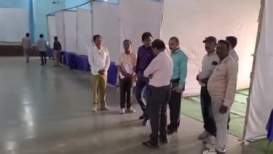 मंदसौर: मंदसौर में संजय गांधी उद्यान में तीन दिवसीय पुस्तक मेला शुरू, एसडीएम ने किया निरीक्षण