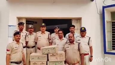 ब्यौहारी: ब्यौहारी के चरका गांव में पुलिस ने घर में दबिश देकर 58 लीटर अंग्रेजी शराब ज़ब्त की, जिसकी कीमत ₹50 हज़ार है।