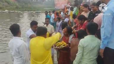 थरथरी: थरथरी और चंडी में उगते सूर्य को अर्घ्य देकर छठ महापर्व का हुआ समापन, घाटों पर उमड़ी भीड़