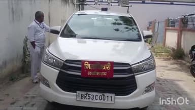 लखीसराय: जिला मुख्यालय परिसर में डीएम और एसपी ने ईवीएम गोदाम का किया संयुक्त निरीक्षण