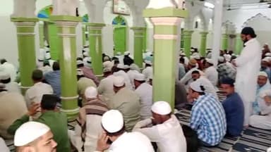 लखीमपुर: वक्फ संशोधन विधेयक के बाद जामा और सुनहरी मस्जिद में कड़ी सुरक्षा के बीच शांतिपूर्वक अदा हुई जुमे की नमाज