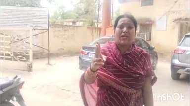 मिर्ज़ापुर: डगहर की महिला ने जिला कलेक्ट्रेट में रो-रो कर सुनाई आप बीती, विपक्षी पर मकान कब्जा करने का आरोप, वीडियो वायरल