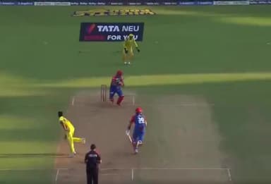 Thalapathy was Quick! 8⃣💪
Thala was QUICKER! 7⃣⚡️

#CSKvDC #WhistlePodu #msdhoni𓃵