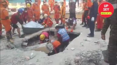 NDRF भारत की टीम ने म्यांमार में आज 17 डेडबॉडी मलबे से बाहर निकालीं। ये जवान अब तक 67 बॉडी रिकवर कर चुके हैं।
#viral