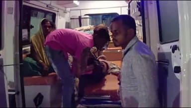 बांसवाड़ा: माटीया गांव में ऑटो ने बाइक को चपेट में लिया, बाइक सवार अधेड़ को सिर पर लगी चोट