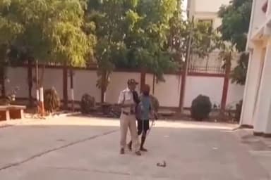 लखीसराय: नालंदा के गोविंदपुर गांव से हत्या मामले के अप्राथमिकी अभियुक्त को पुलिस ने गिरफ्तार किया, उसे कोर्ट में पेश किया गया