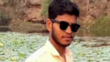 इटावा: इटावा भिंड रेल लाइन पर सारंगपुरा यमुना पुल पर सर धड़ से अलग अवस्था में मिला युवक का शव, परिजनों ने हत्या का लगाया आरोप