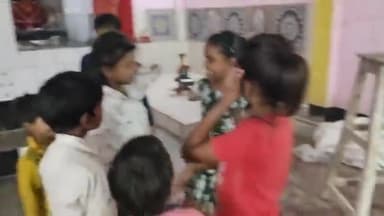 चैत्र नवरात्रि के अवसर पर शरीफाबाद स्थित काली माता मंदिर में विशाल भंडारे का आयोजन हजारों की संख्या में भक्त हुए शामिल