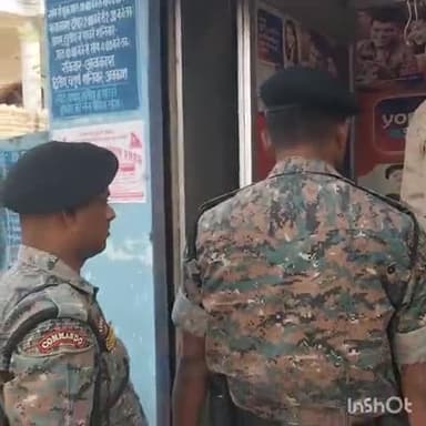 नरपतगंज: अज्ञात चोरों ने हाईटेक तरीके से एसबीआई चंदा एटीएम का शटर काटकर लाखों की चोरी की, एसडीपीओ ने पहुंचकर ली जानकारी