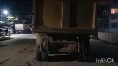 सादाबाद: नामकरण का सामान लेने जा रहे पिता को नौगवां बम्बा के पास डंपर ने मारी टक्कर, मौके पर हुई मौत