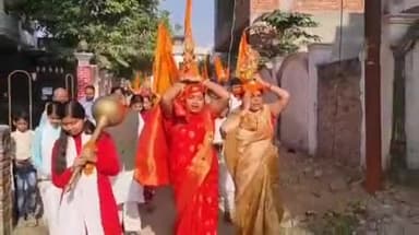 वाराणसी में रामनवमी पर दलित महिलाओं ने श्रीराम ध्वजा के साथ निकाली श्रीराम संस्कृति कलश यात्रा